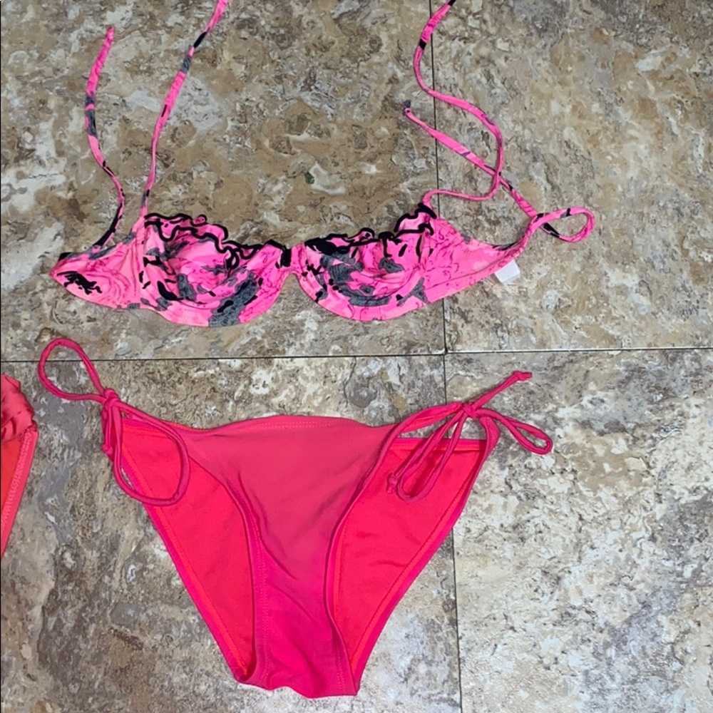 Swim suit